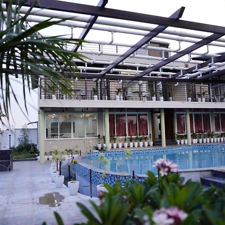 Fun O Farm Luxury Farm Villa Indore Dış mekan fotoğraf