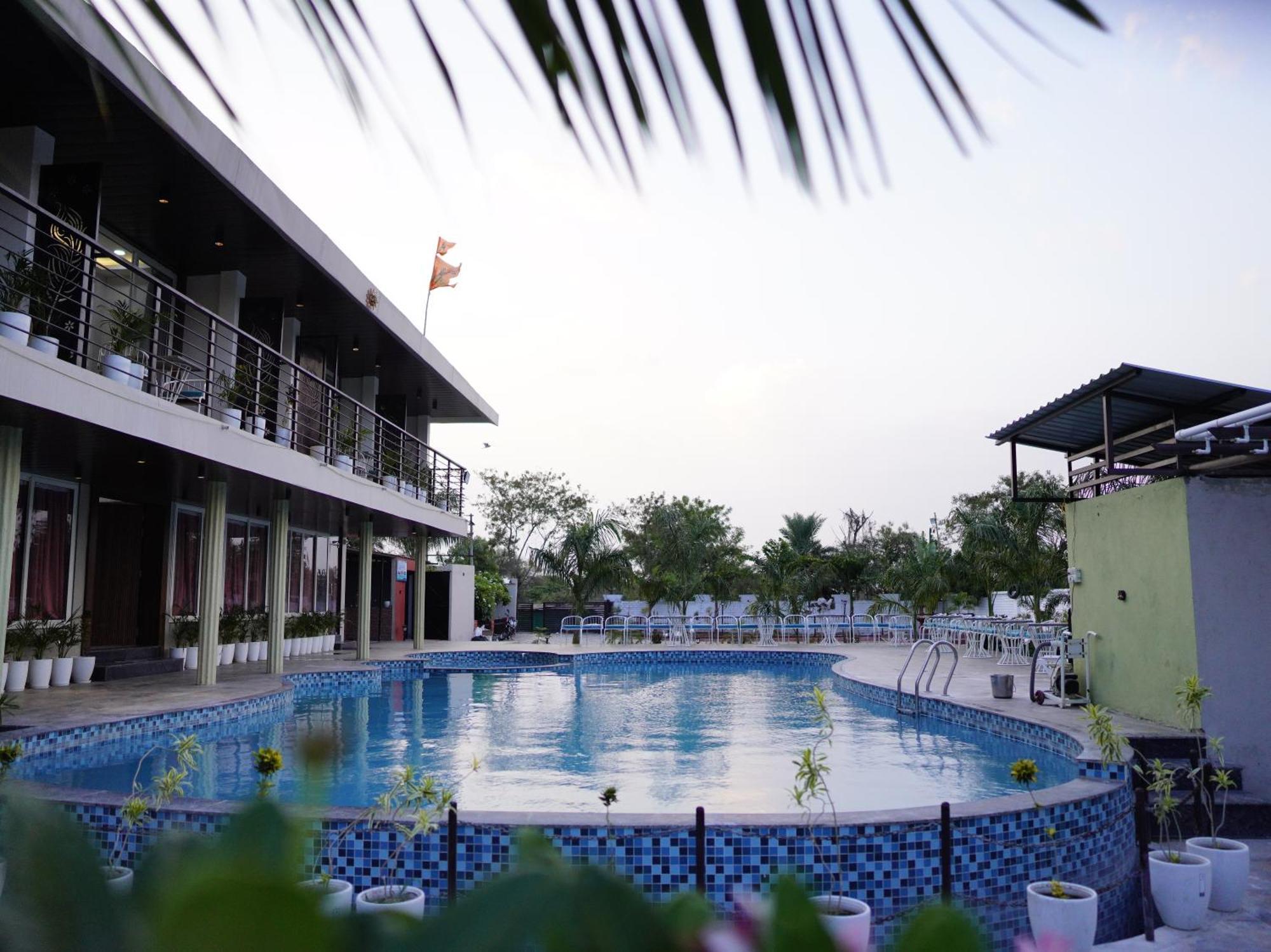Fun O Farm Luxury Farm Villa Indore Dış mekan fotoğraf